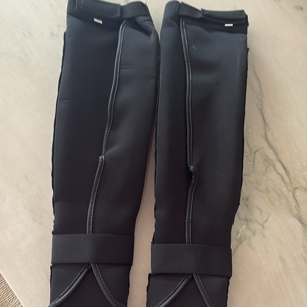 Mixed martial arts shin guards - Picture 2 of 3